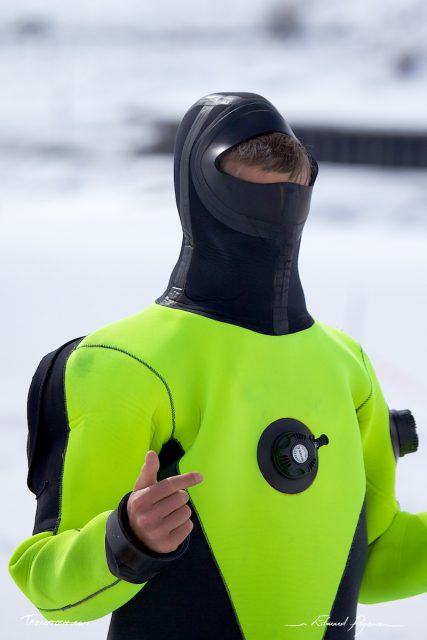 Plongée sous glace à Tignes 