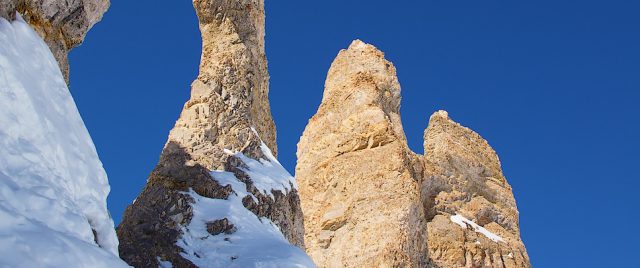 « L'Aiguille Percée » .v2